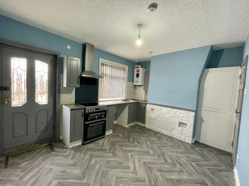 Property photo 3 of 10 Image