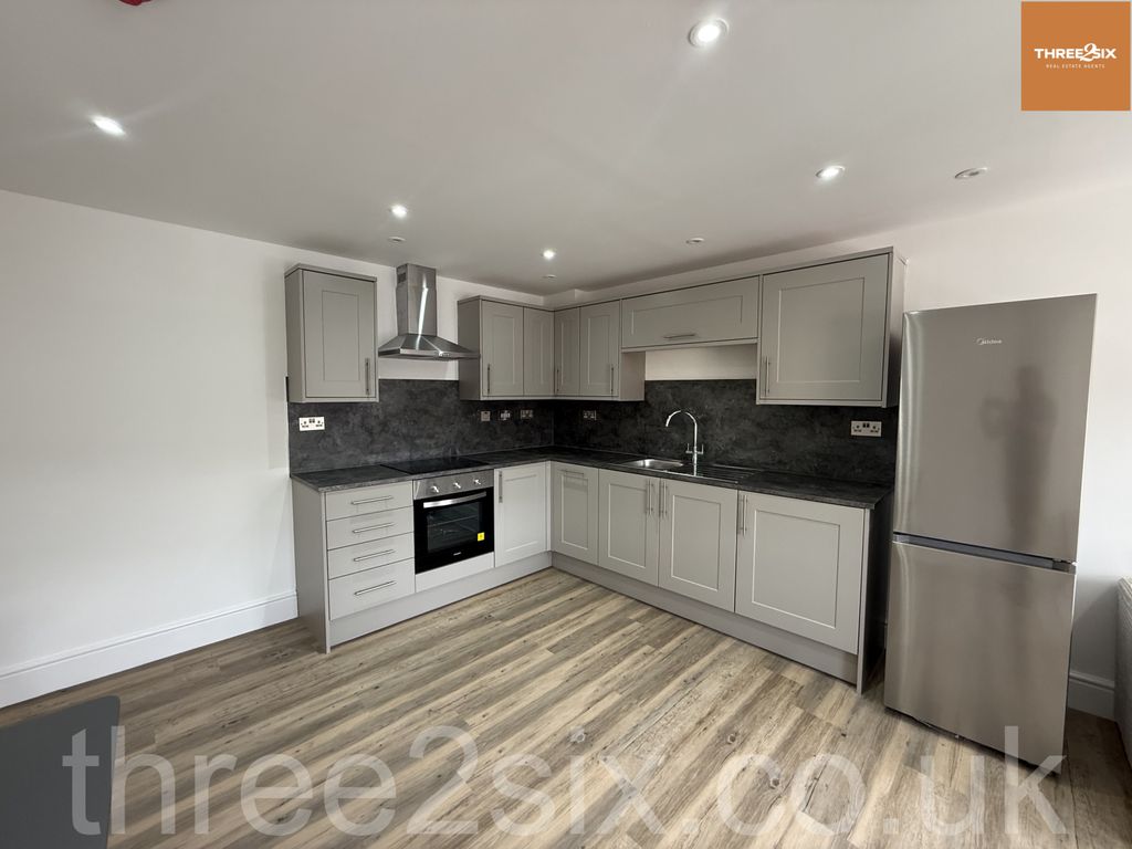 Property photo 2 of 6 Gallery