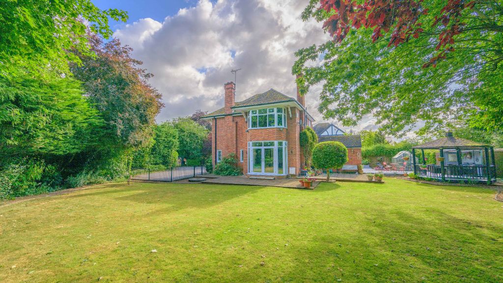 Property photo 1 of 22