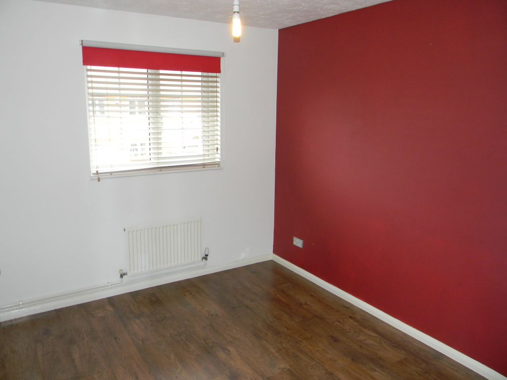 Property photo 3 of 6 Photo 1