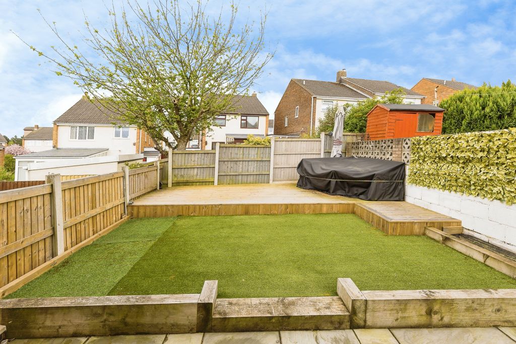 Property photo 2 of 15