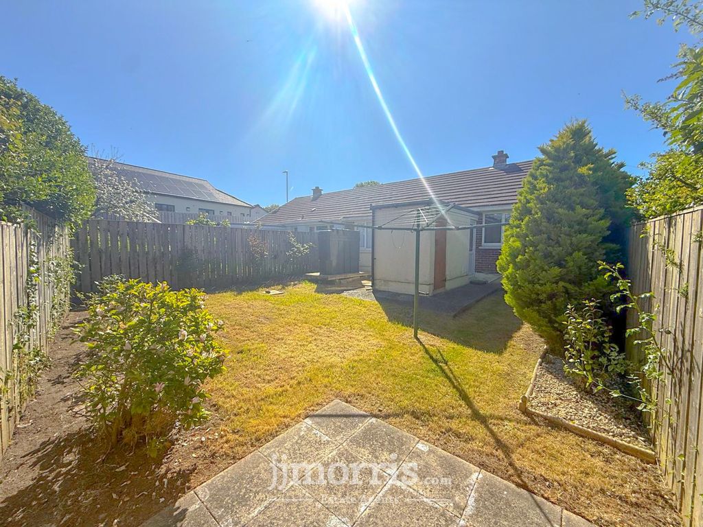 Property photo 2 of 24