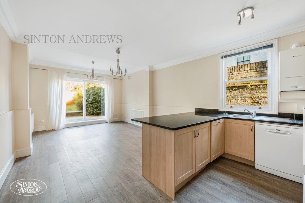 Property photo 3 of 9 Photo 3