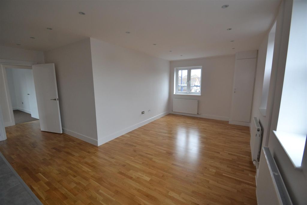 Property photo 2 of 8 170.Jpg