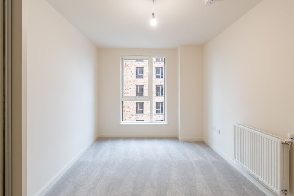 Property photo 2 of 12 Bedroom 1