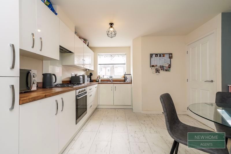 Property photo 2 of 15 Photo 10