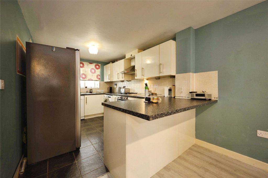 Property photo 3 of 16 Picture No. 03