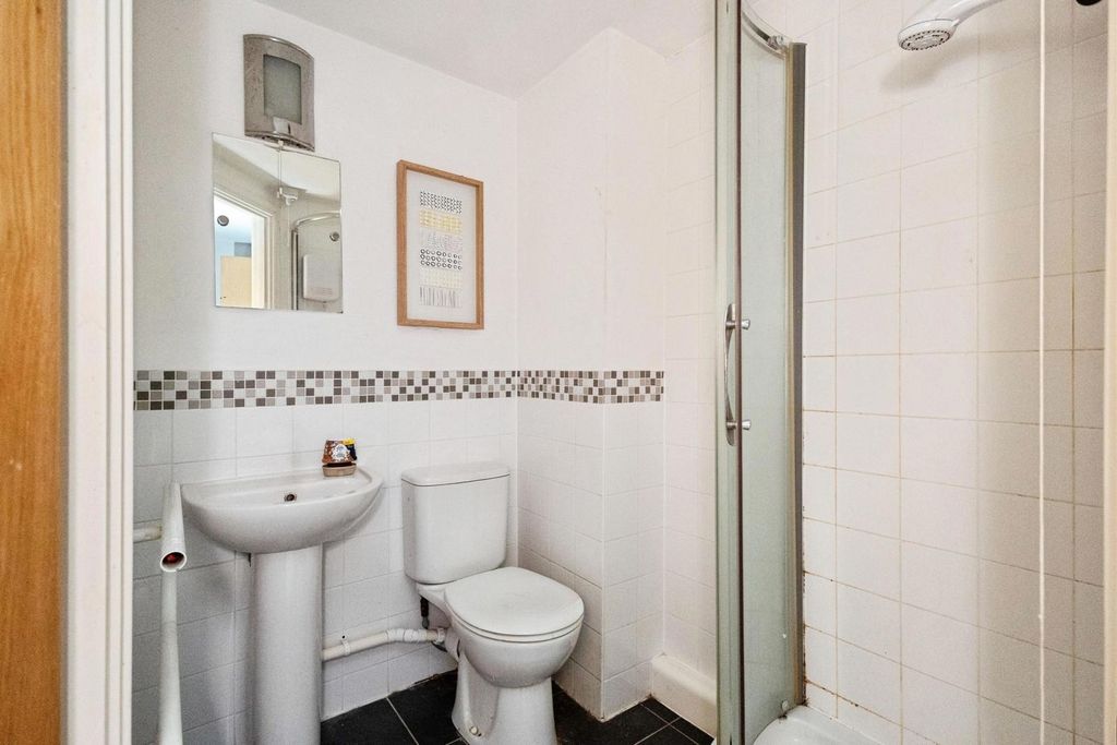 Property photo 3 of 7 Pbox-Img.Jpg