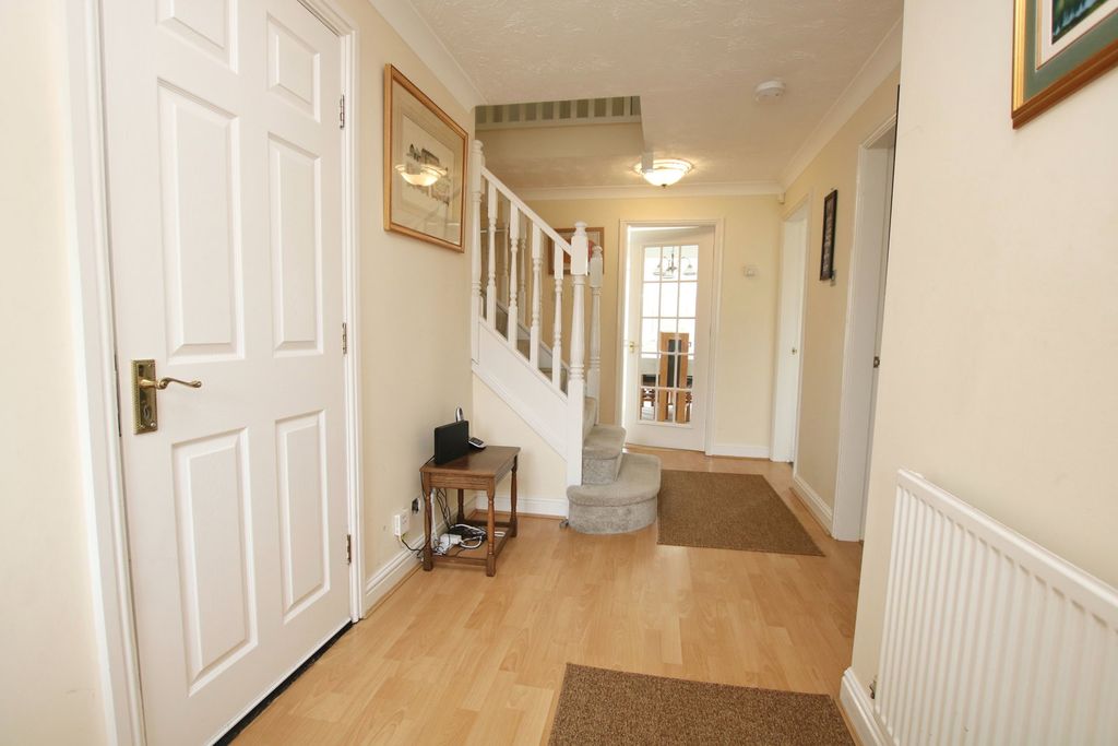 Property photo 3 of 24