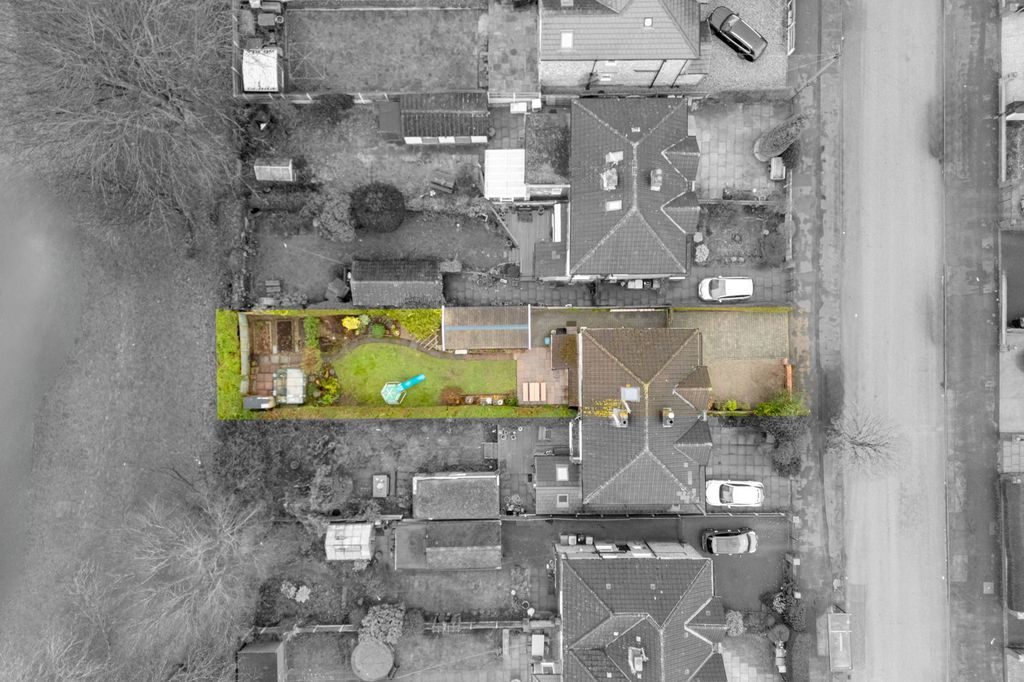 Property photo 3 of 27