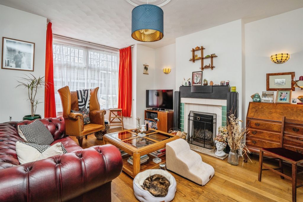 Property photo 2 of 17