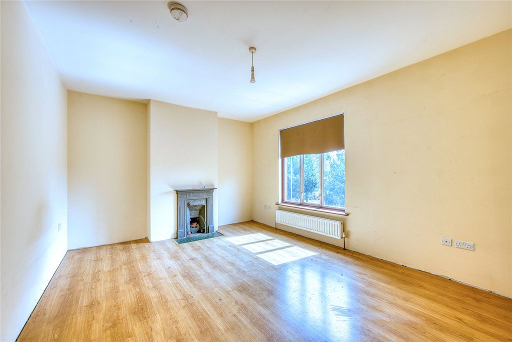 Property photo 3 of 18 Picture No. 17