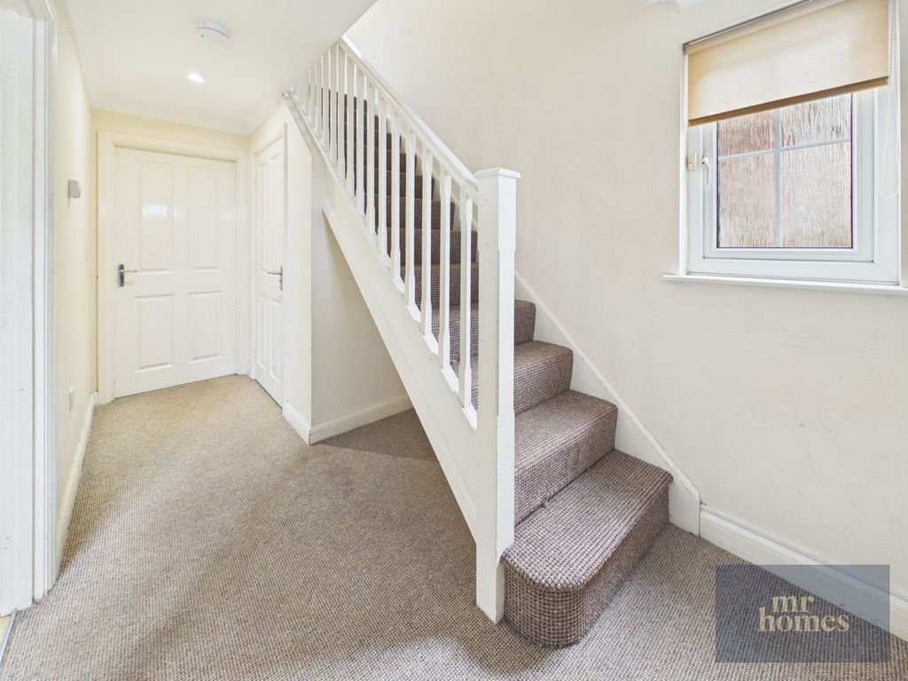 2 bed semi-detached house for saleThorne Way, Caerau, Cardiff CF5 photo 4