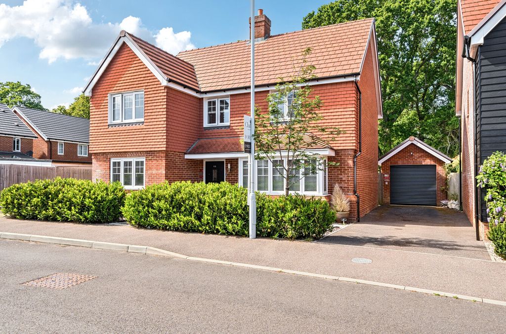Property photo 1 of 16 1462848-1-6A0F452...