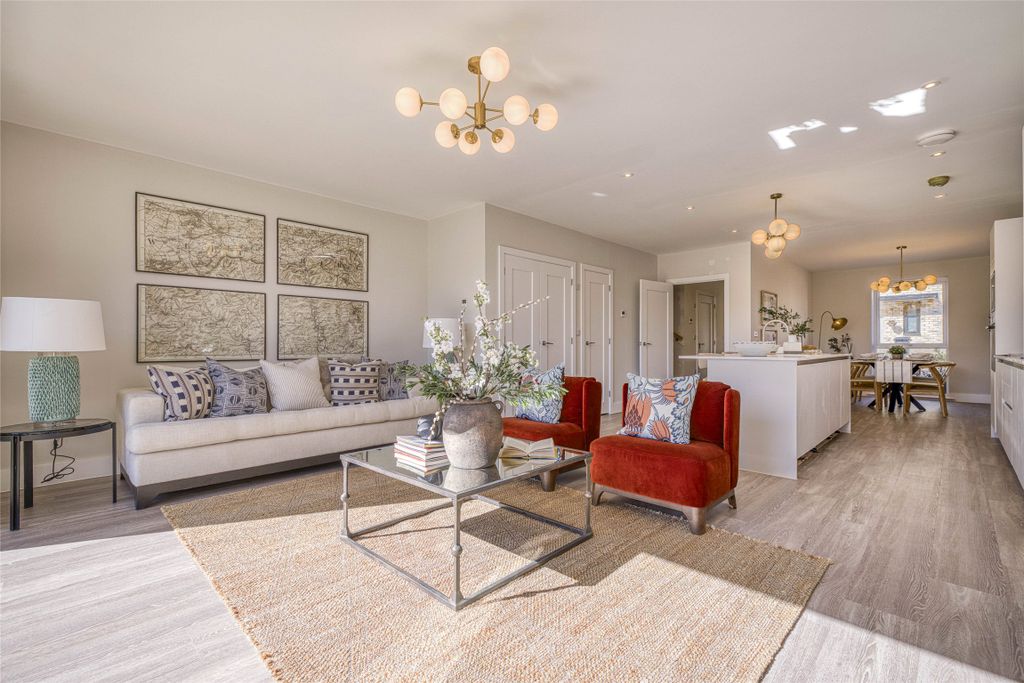 Property photo 1 of 16 17 The Shepstones