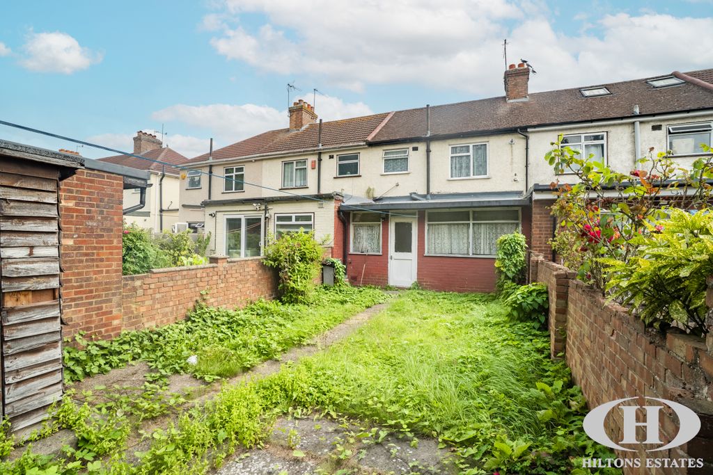 Property photo 2 of 12