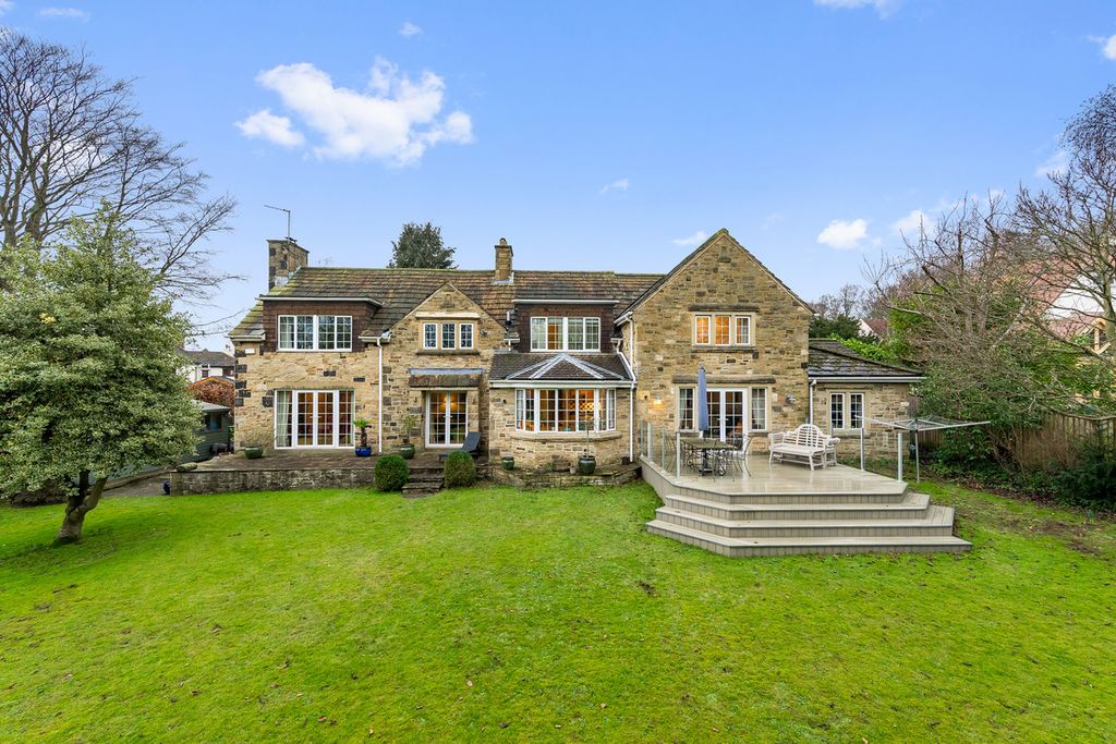 Property photo 2 of 30