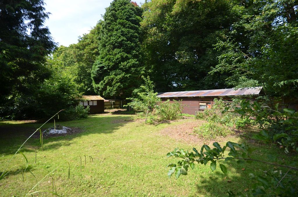 Property photo 2 of 9 Garden And Outbuildings