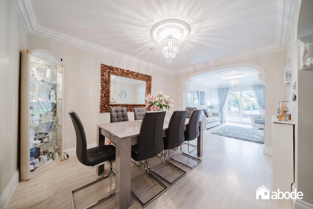 Property photo 2 of 36 Dsc09376-Hdr.Jpg