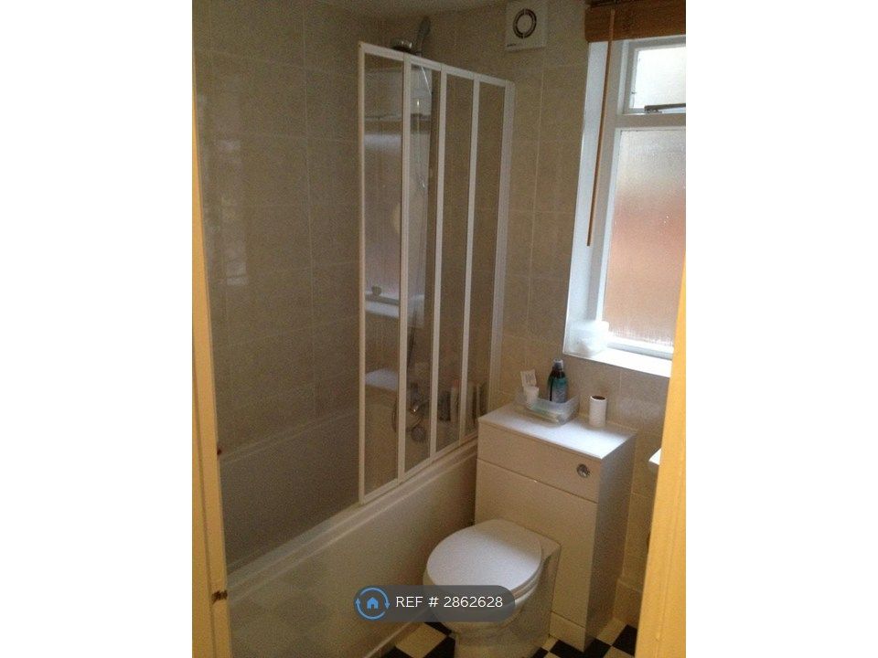 Property photo 3 of 5 Bathroom