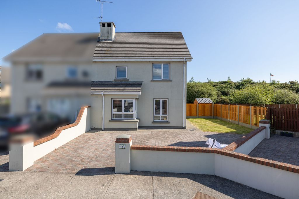Property photo 1 of 28