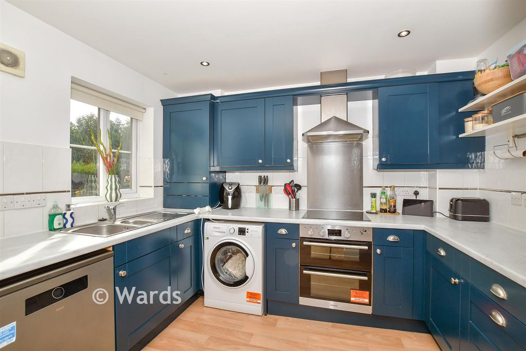 Property photo 3 of 16 Kitchen/Diner