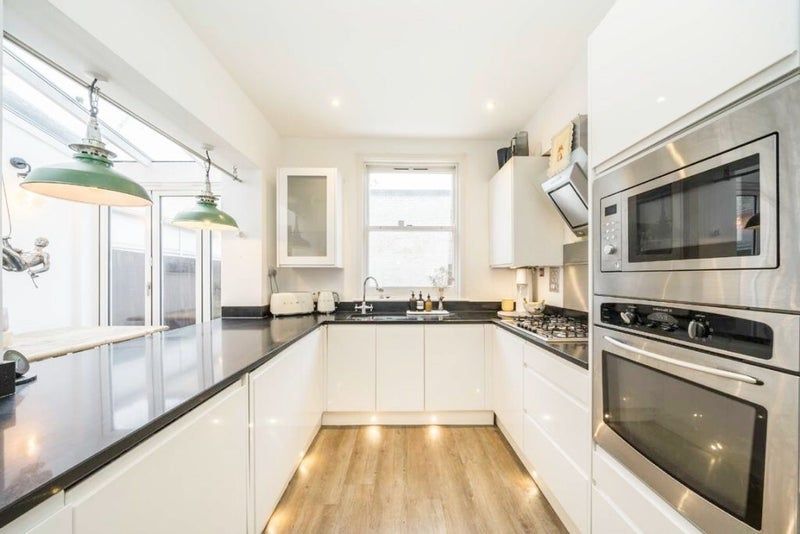 Property photo 3 of 9