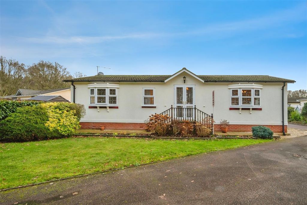 Property photo 1 of 24