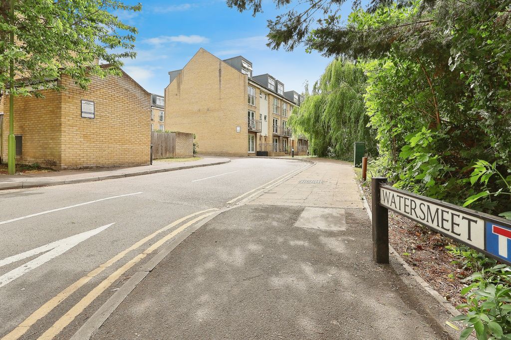 Property photo 1 of 29