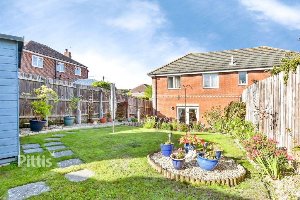 Property photo 2 of 13