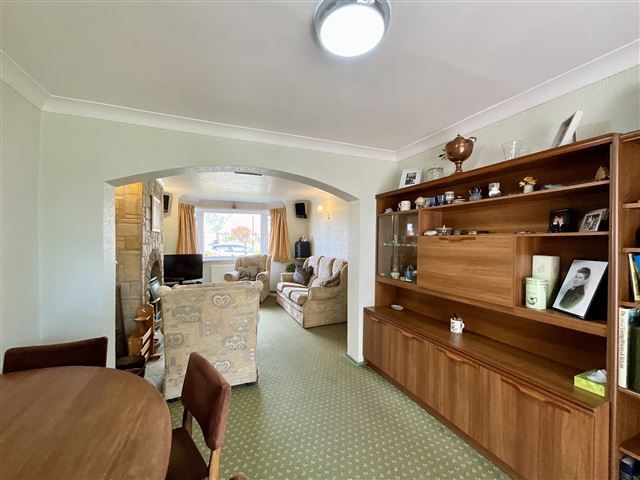 Property photo 3 of 18 Dining Area