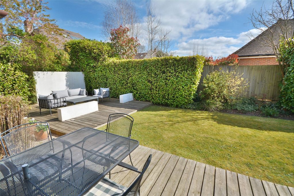 Property photo 3 of 30 Picture No. 32