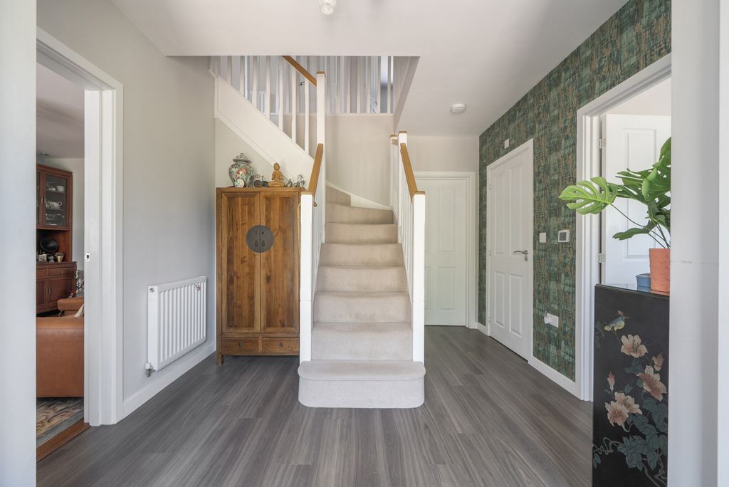 Property photo 3 of 23 1449362-26-69Fc9d...