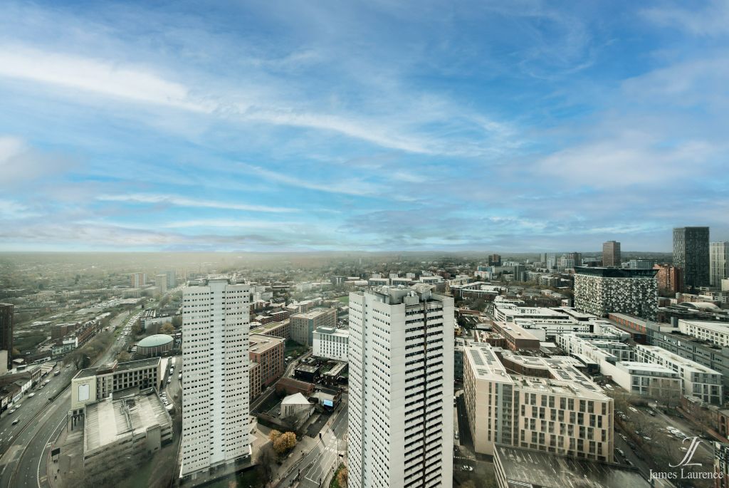 Property photo 3 of 13 Xt5A8170-Hdr(3)-Edit