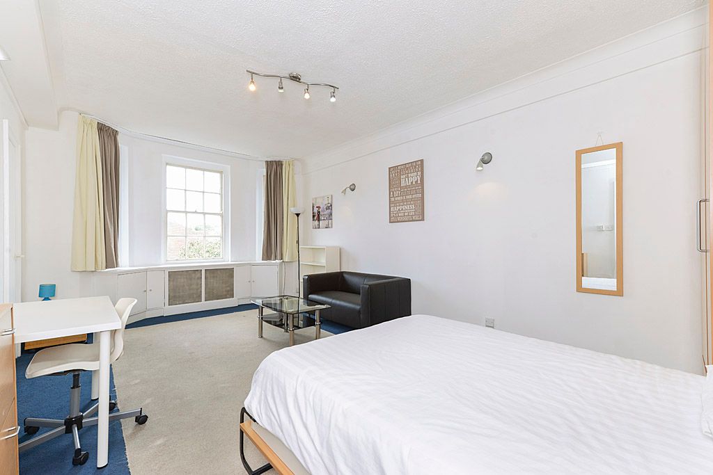 Property photo 3 of 7