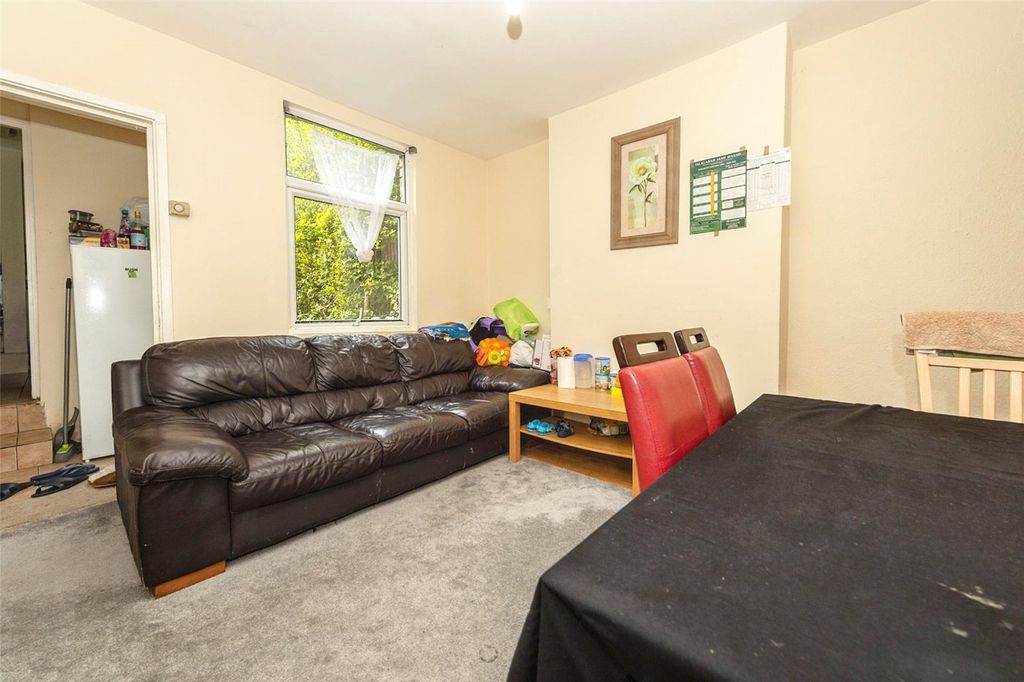 Property photo 2 of 15 Photography