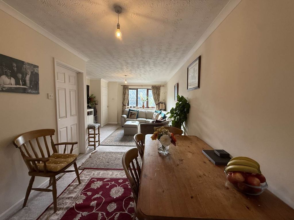 Property photo 3 of 15 Living Room