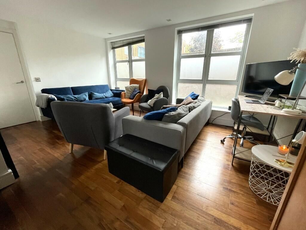 Property photo 2 of 13