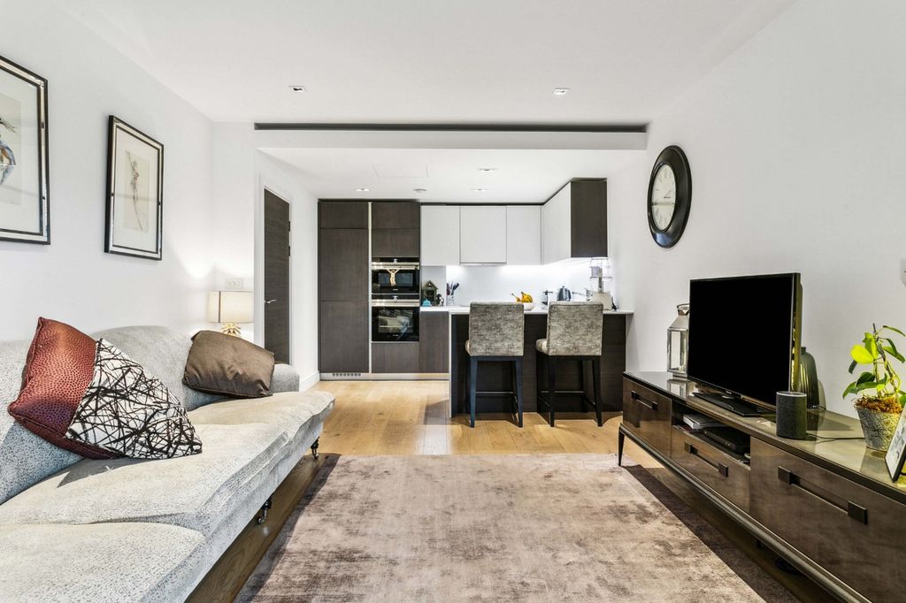 Property photo 2 of 29