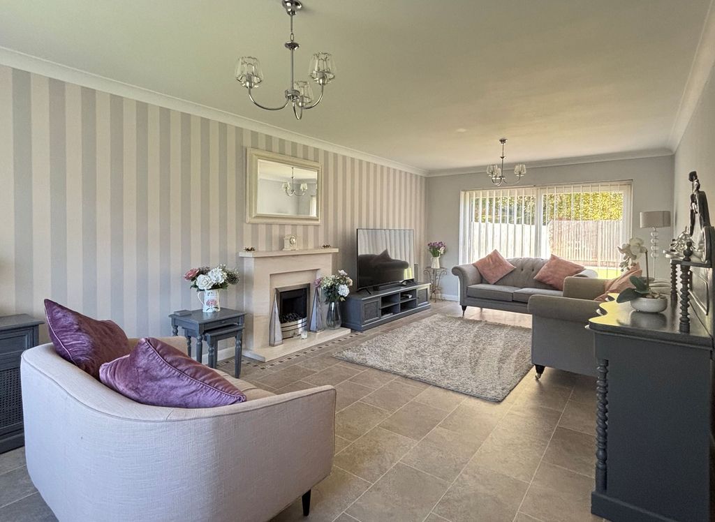 Property photo 2 of 19 Photo 19