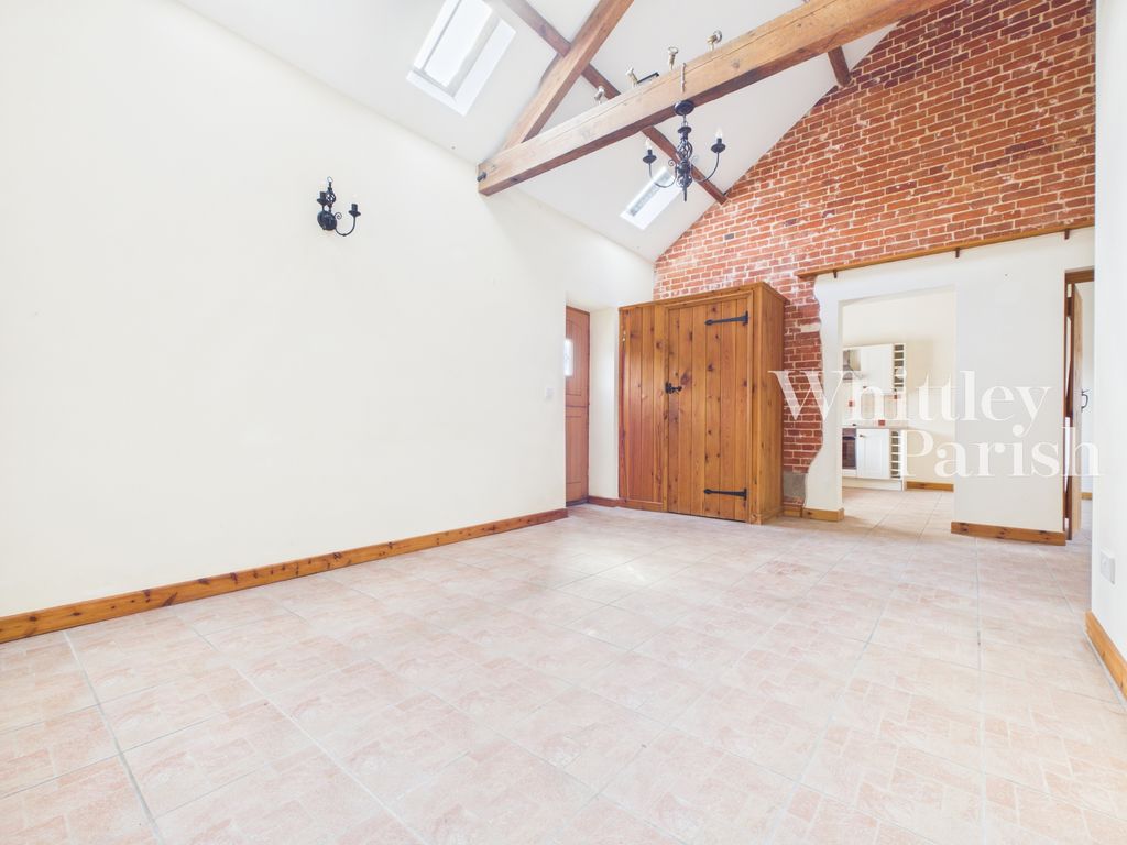 Property photo 3 of 16 Cam04332G0-Pr0709-Still008