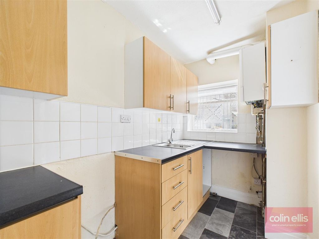 Property photo 2 of 14 Cam05075G0-Pr0177-Still001.Jpg