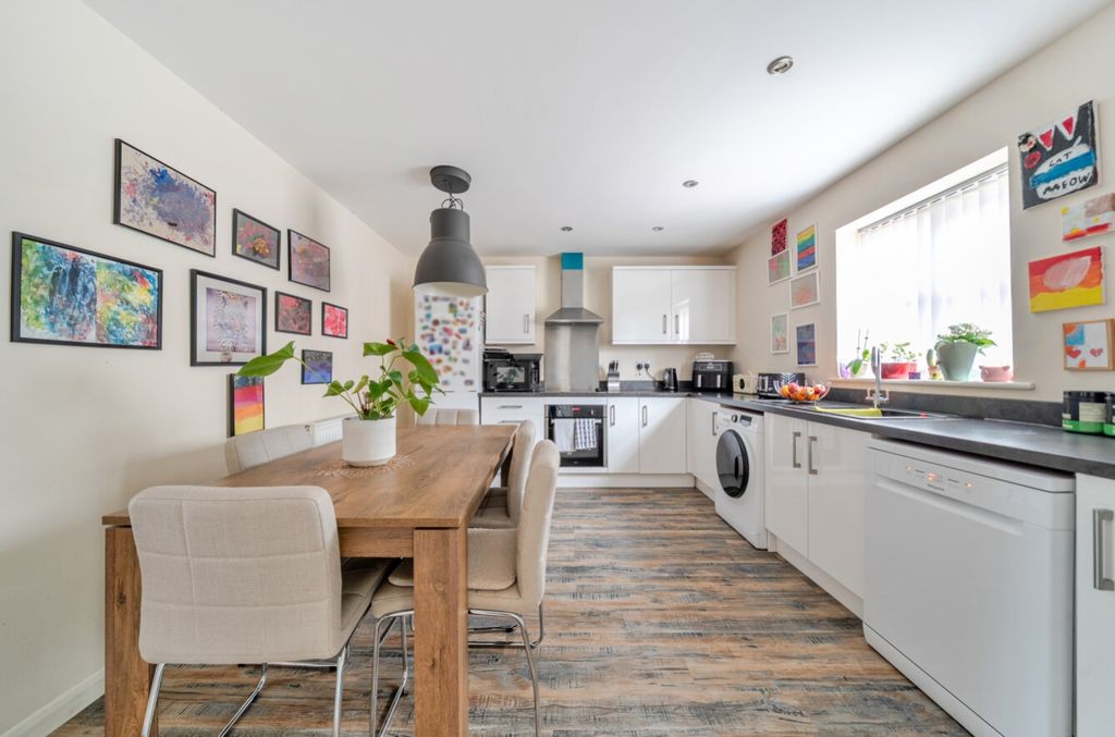 Property photo 3 of 10 1463826-9-6A0d96d7A6623