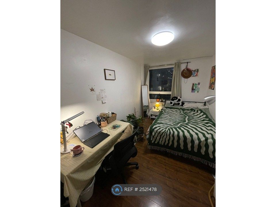 Property photo 1 of 10 Bedroom