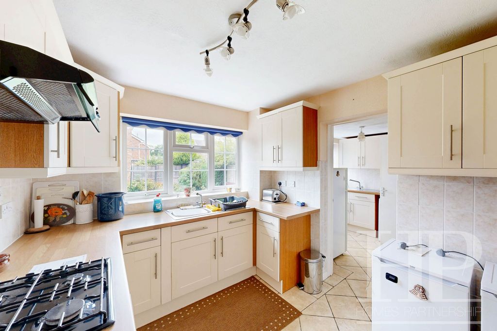 Property photo 3 of 18