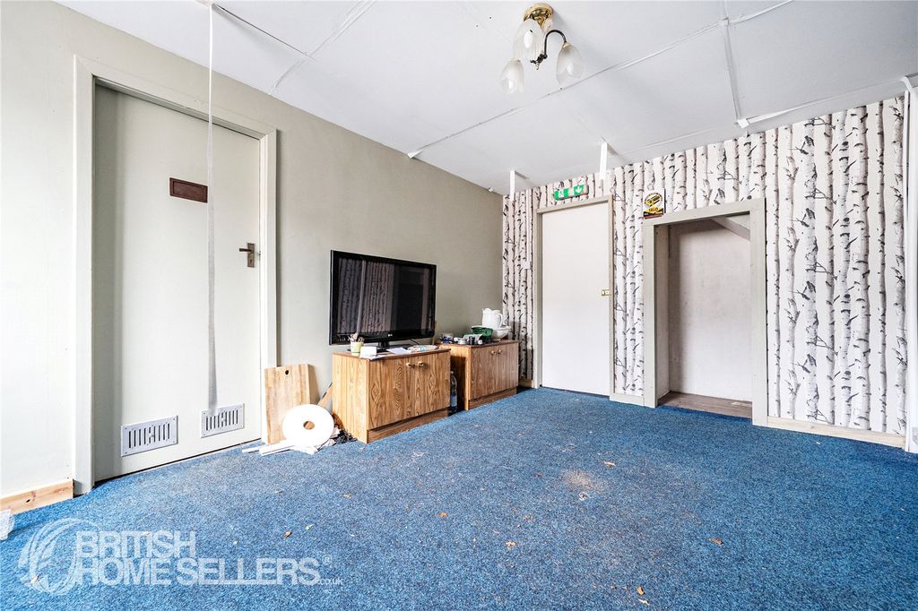 Property photo 3 of 19 Picture No. 08