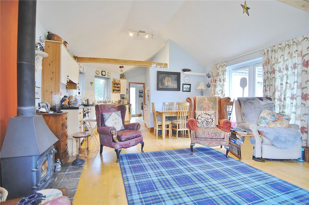 Property photo 3 of 17 Picture No. 15