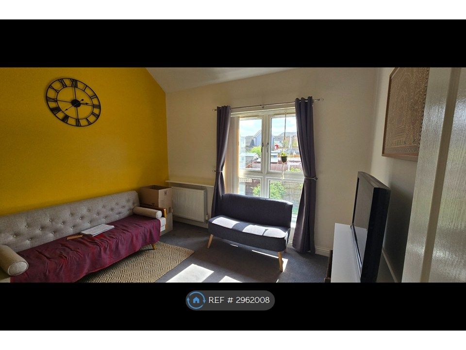 Property photo 3 of 6