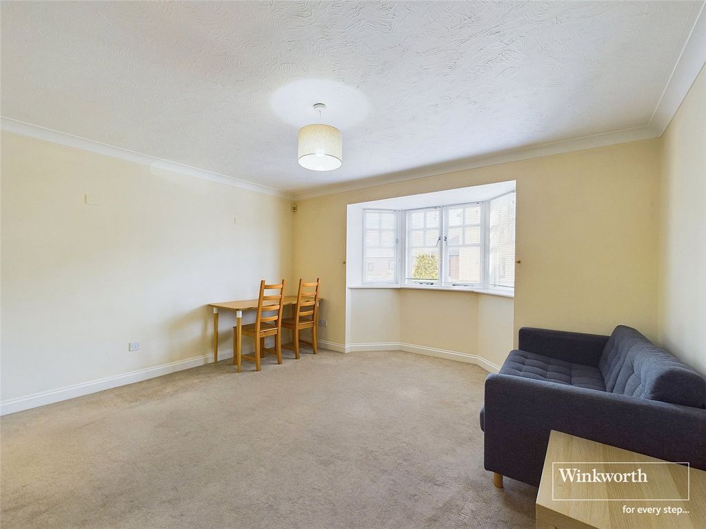 Property photo 2 of 7 Picture No. 30