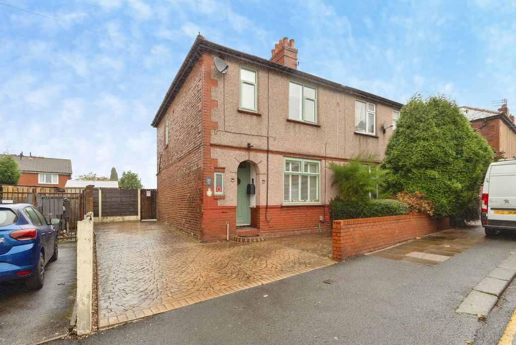 Property photo 1 of 16 Pbox-Img.Jpg